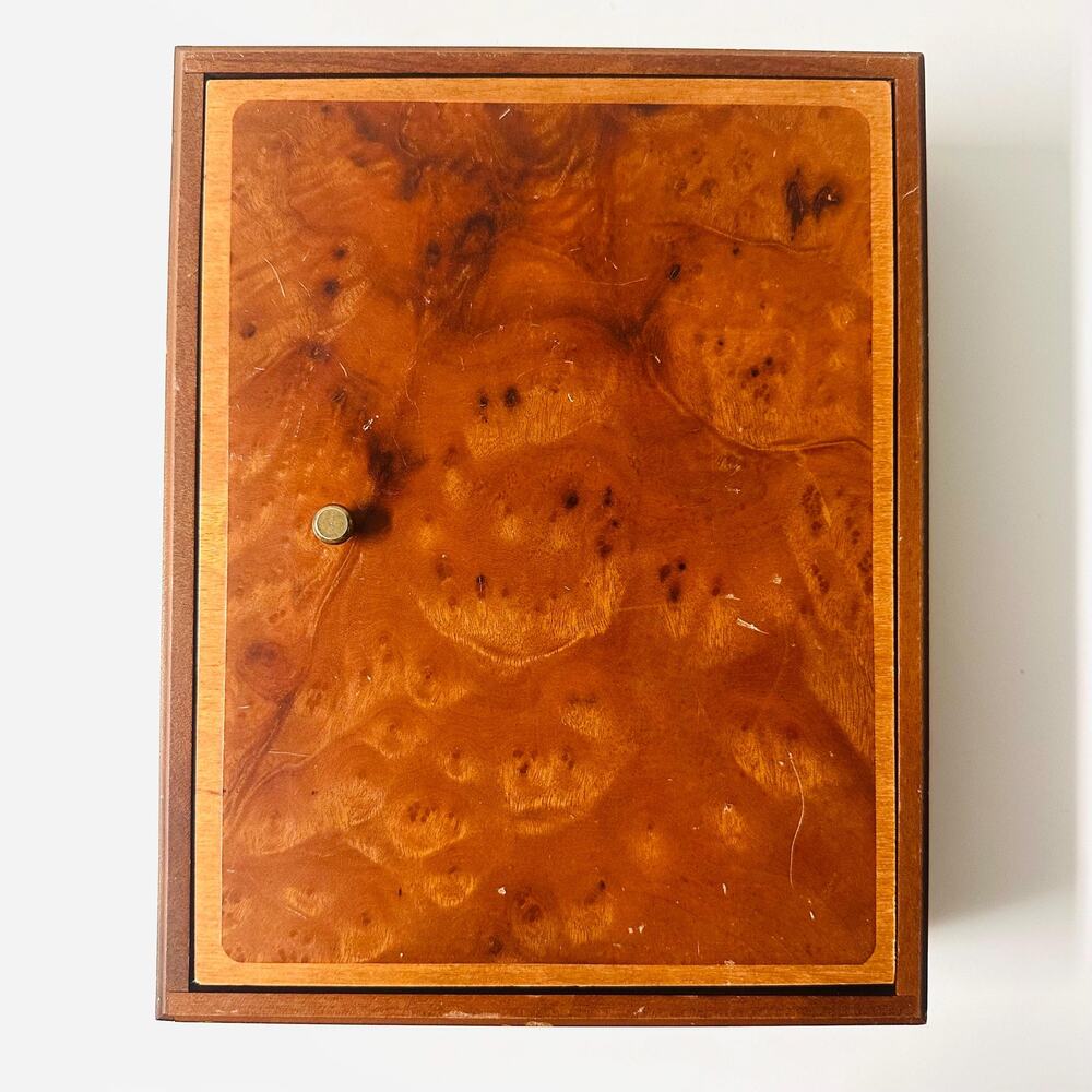 Vintage Wood Game Box Storage Organizer - Picture 13 of 13